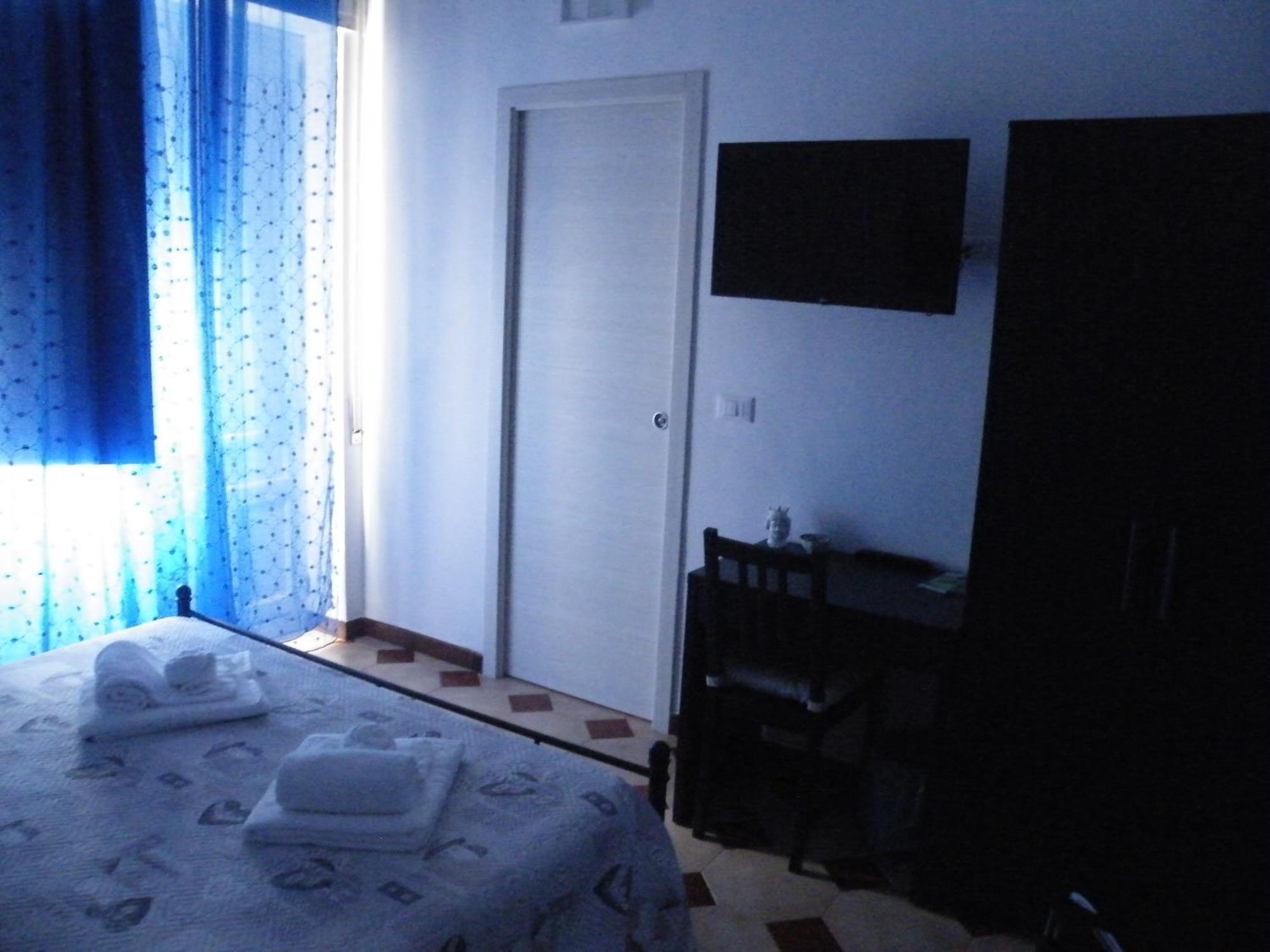 Casa Nilla Bed & Breakfast Noto Bagian luar foto