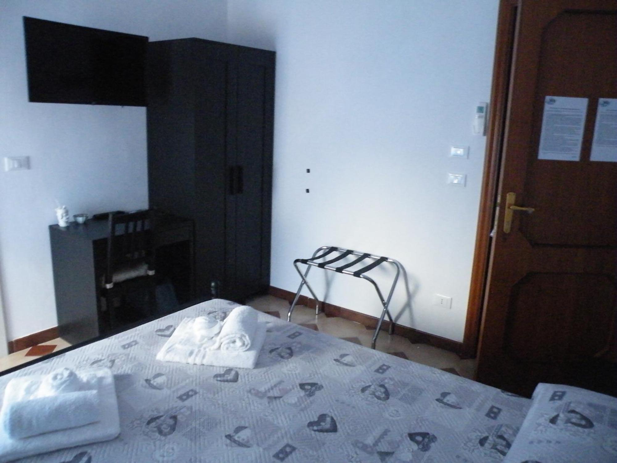 Casa Nilla Bed & Breakfast Noto Bagian luar foto