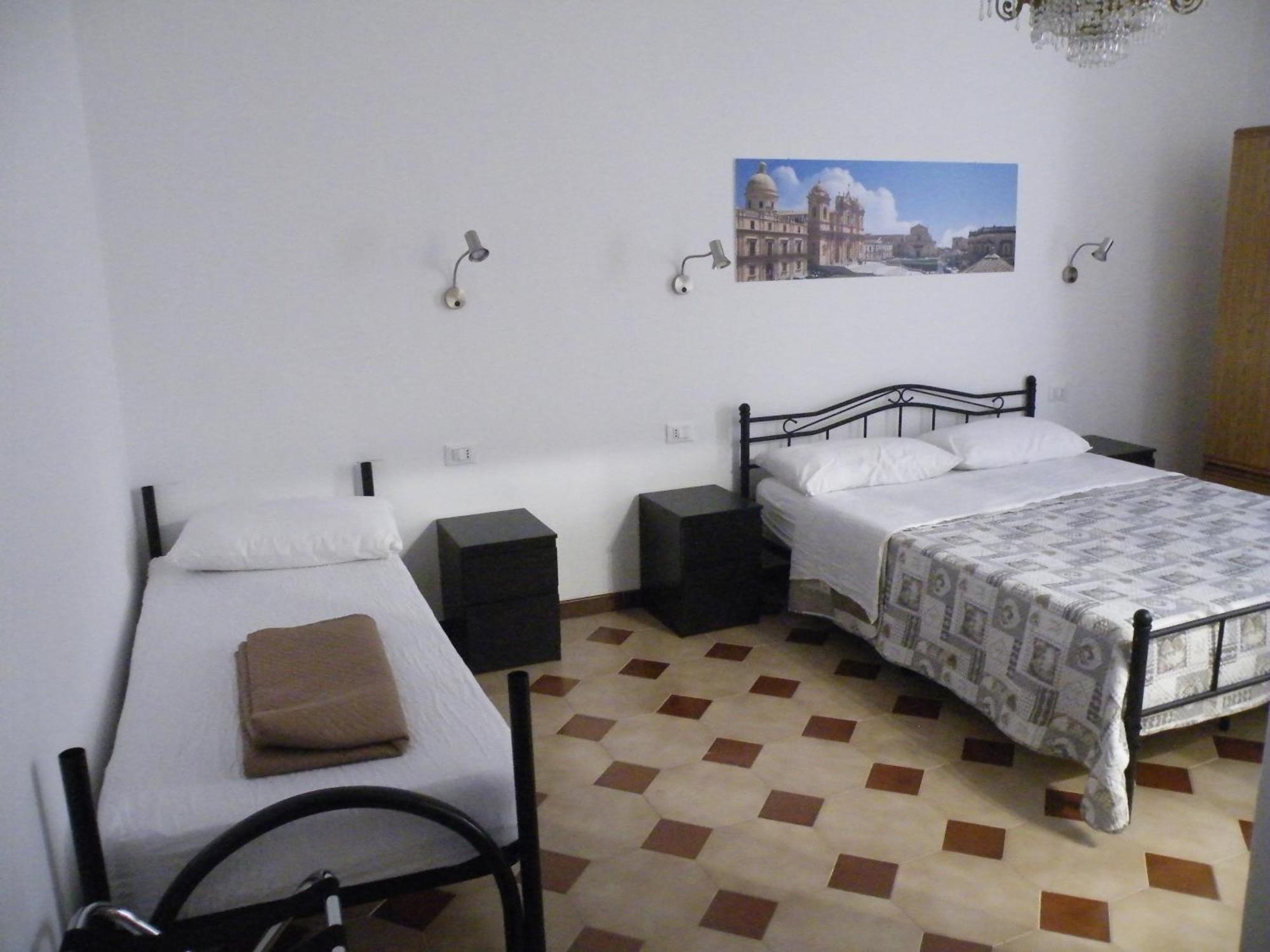 Casa Nilla Bed & Breakfast Noto Bagian luar foto